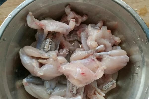 青毛豆炒田鸡的做法图解5