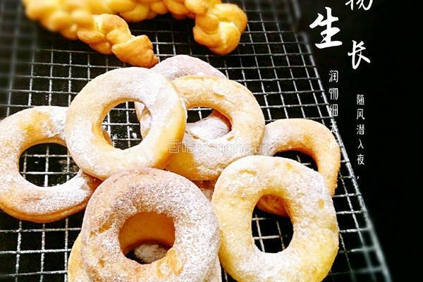 好吃不够的家庭版甜甜圈的做法图解5
