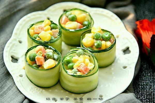黄瓜蔬菜沙拉卷的做法图解6