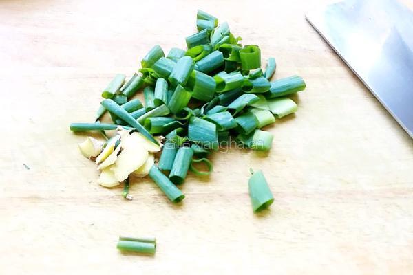 鱼头豆腐汤的做法图解2