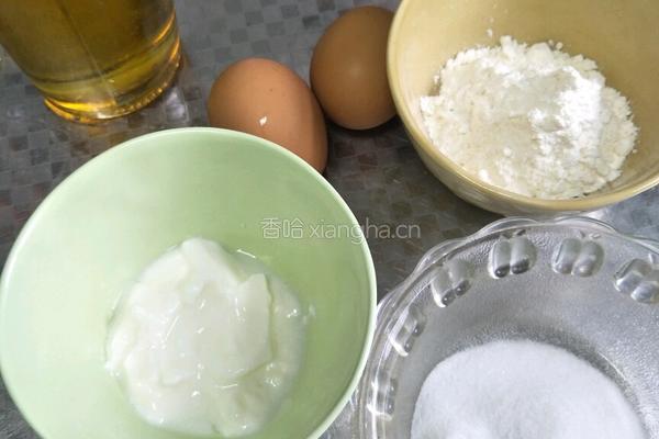 六寸戚风蛋糕的做法图解1