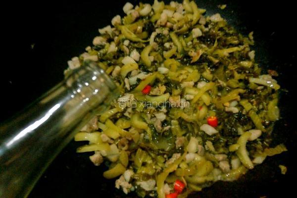 酸菜炒肉的做法图解5