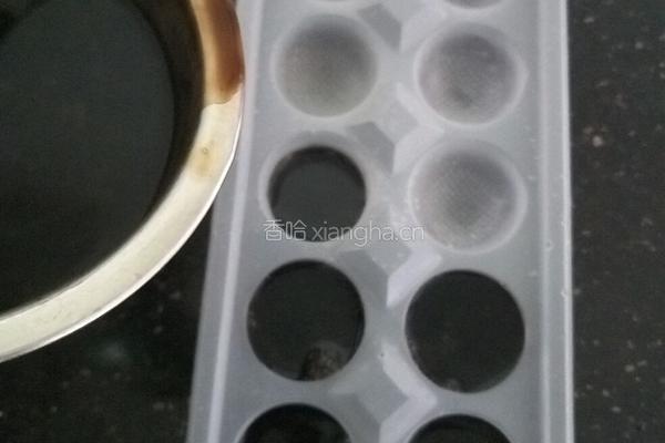 炼奶黑凉粉的做法图解4