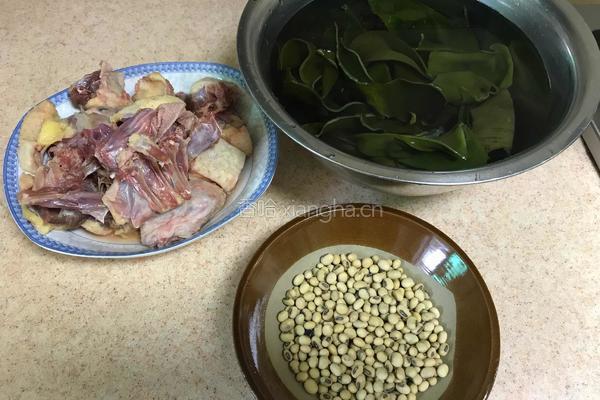 海带老鸭汤的做法图解1