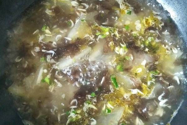 冬瓜虾皮紫菜汤的做法图解7