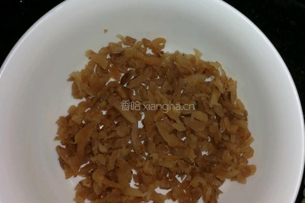 茄子炒萝卜干的做法图解3