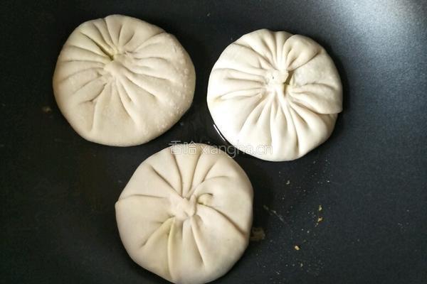 韭菜猪肉大馅饼的做法图解15