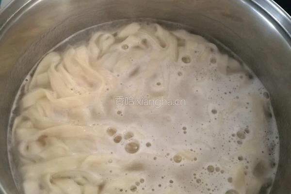 肉丝甜菜头拌面的做法图解8