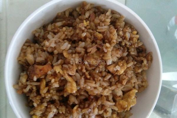家常酱油炒饭的做法图解4