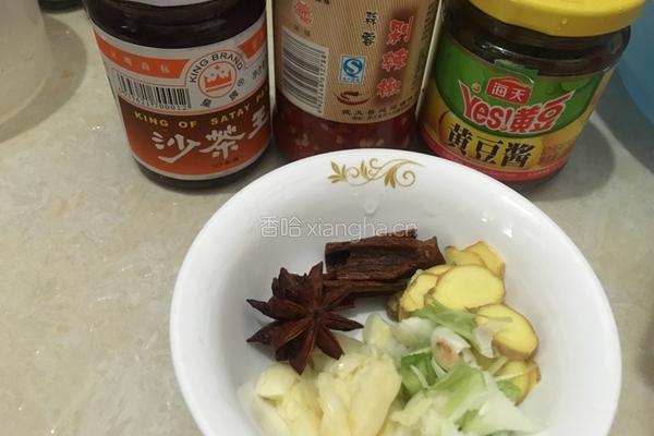 土豆烧排骨的做法图解2