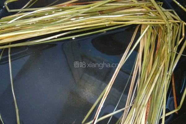 包粽子的做法图解2