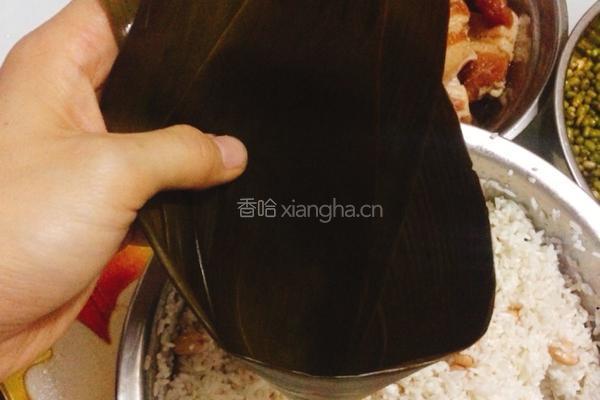 咸肉粽的做法图解10