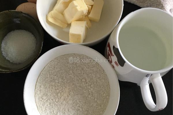 泡芙壳儿的做法图解1