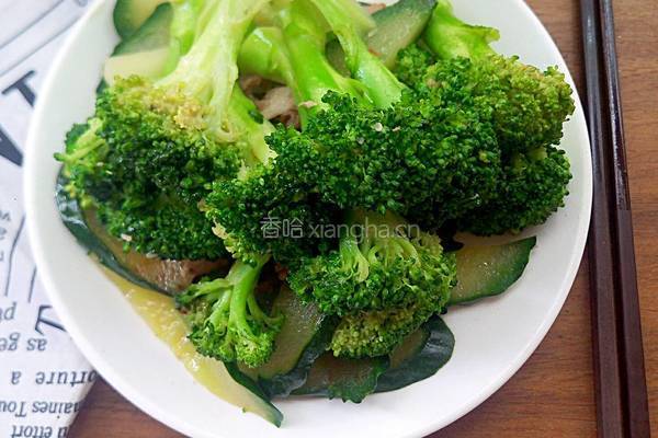 西蓝花炒黄瓜的做法图解10