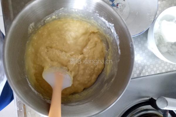 戚风杯子蛋糕的做法图解5