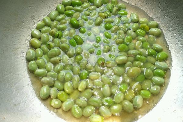 蚕豆炒鸡蛋的做法图解7