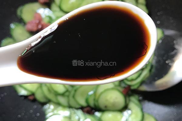 香肠炒青瓜的做法图解8