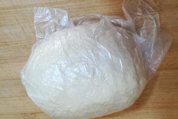 猪肉莲藕馅水饺的做法图解2