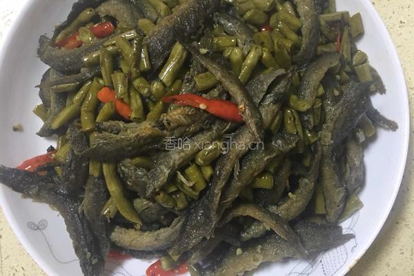酸豆角炒泥鳅的做法图解4