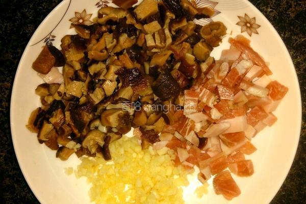 腊肉香菇土豆粽的做法图解4
