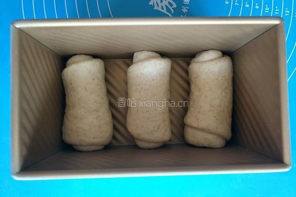 全麦奶香吐司的做法图解12