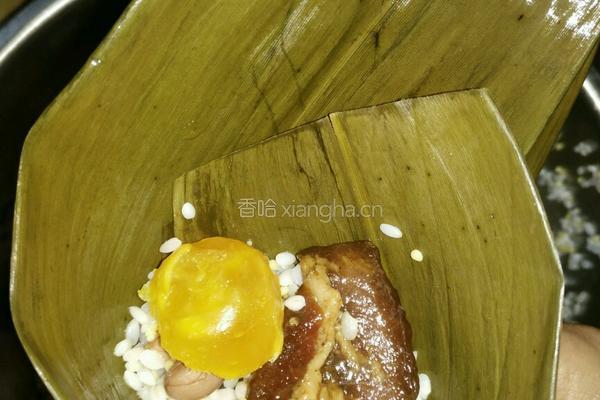 蛋黄肉粽的做法图解19