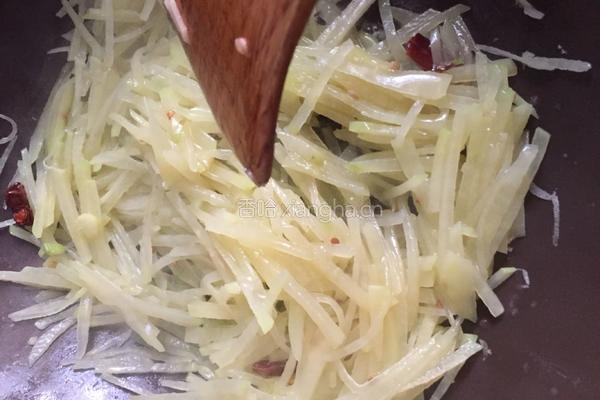 听说酸辣土豆丝的做法图解3