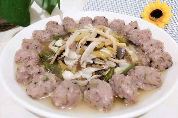 泡山椒蒸三塔菌