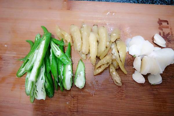 泡山椒蒸三塔菌的做法图解7