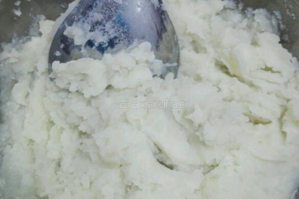 葱香土豆泥的做法图解2