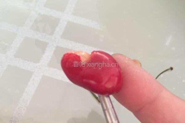 樱桃果酱的做法图解2