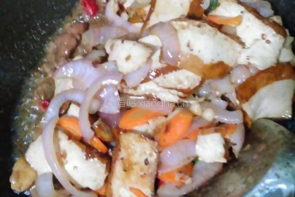 黑椒牛肉炒香干的做法图解8
