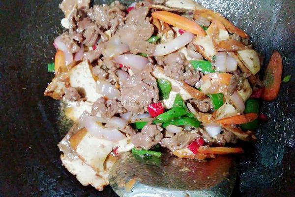 黑椒牛肉炒香干的做法图解10