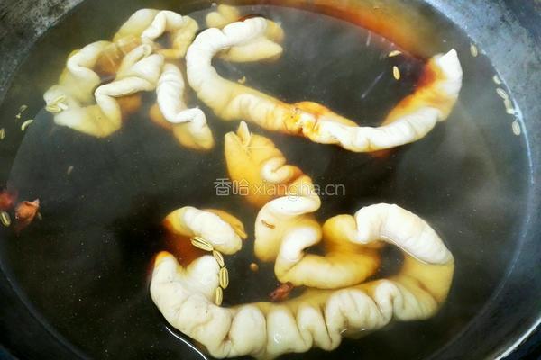 青椒洋葱炒肥肠的做法图解6