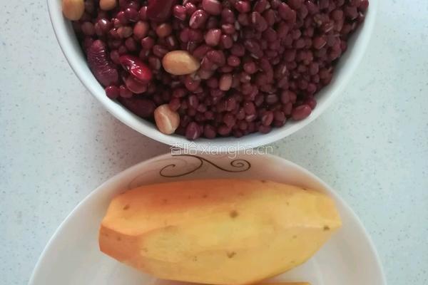 红薯豆沙包的做法图解1