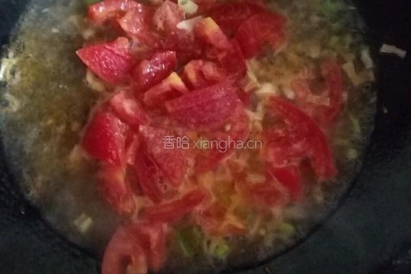 西红柿鸡蛋肠末瘩达汤的做法图解3