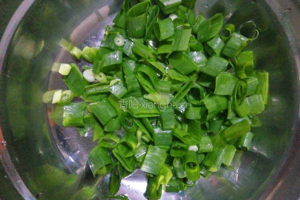 美味拌茄子的做法图解1