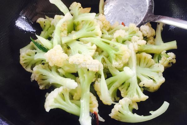 干煸孜然菜花的做法图解7