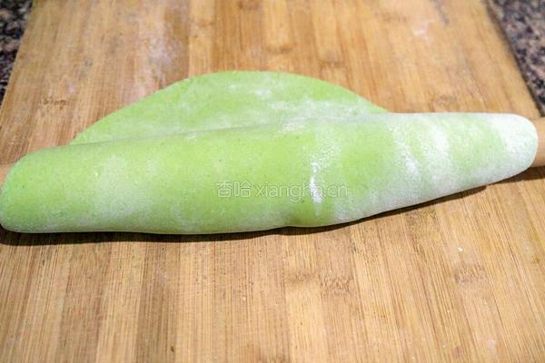 菠菜手擀面的做法图解5