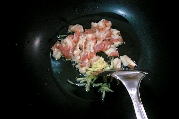草菇炒肉的做法图解5