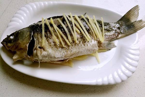 清蒸鲫鱼灌肉的做法图解13