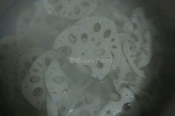 凉拌藕片的做法图解3