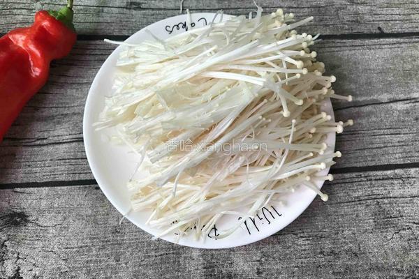 凉拌金针菇猪肚丝的做法图解4