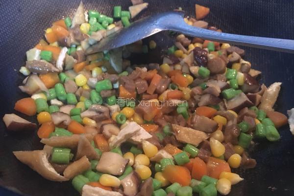苋菜田园炒饭的做法图解15