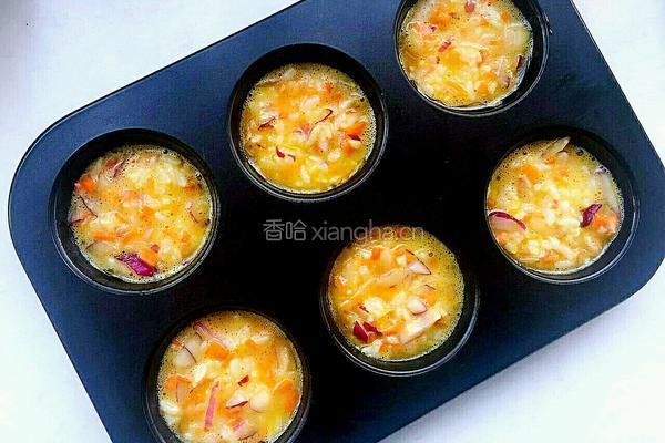 米饭蔬菜鸡蛋杯的做法图解3
