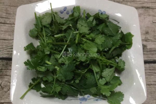 香菜拌皮蛋的做法图解5