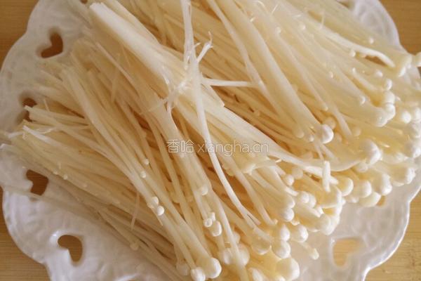 鱼香金针菇的做法图解1