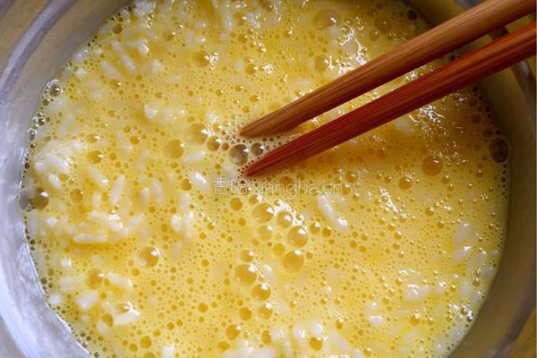 什锦炒饭的做法图解2