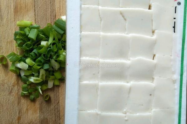 小葱拌豆腐的做法图解2