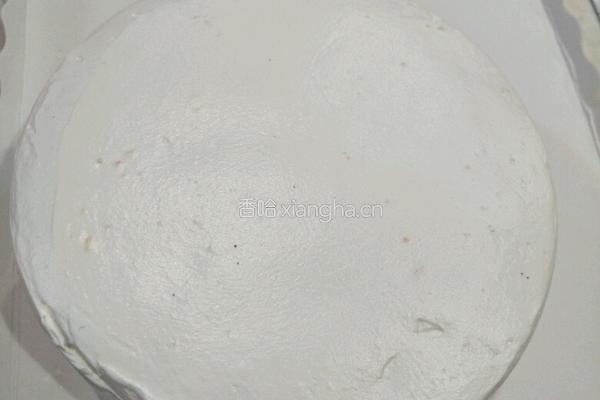 棒棒糖蛋糕裱花的做法图解1